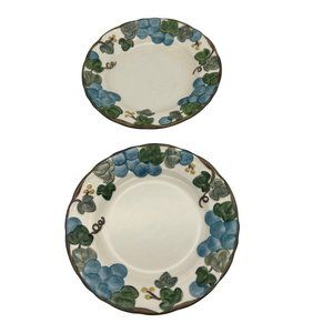 Metlox Poppytrail Sculptured Grape Pair of Bread & Butter Plates 6.5"